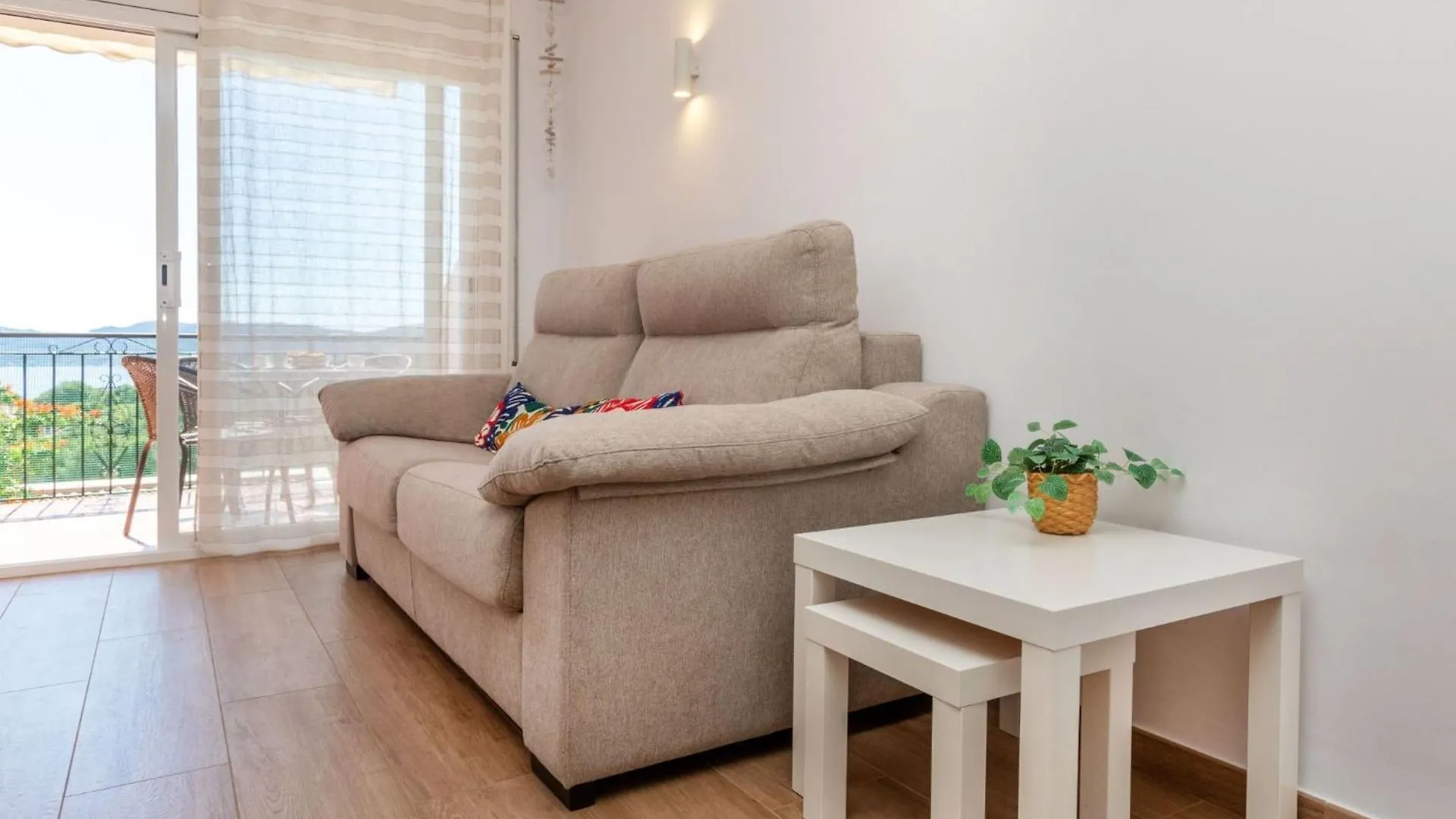 Apartment Fane De Dalt By Interhome Llanca